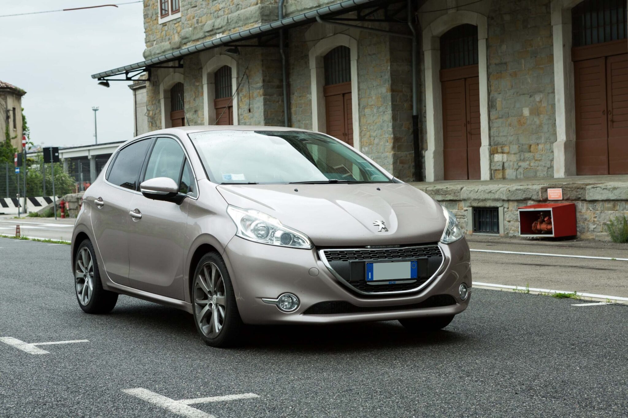 Peugeot 208_1